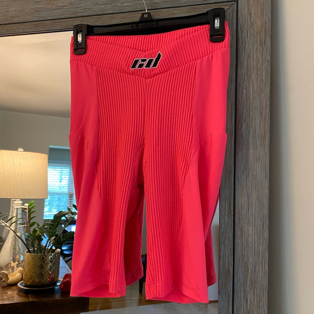Criminal Damage London, XS, hot pink, logo ribbed & textured bike shorts, nice!!